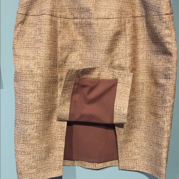 EUC ELEGANT SKIRT - Picture 4 of 6